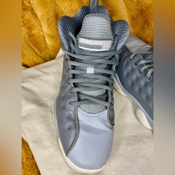 Air Jordan Jumpman Team 2 BG Youth Size 7Y ‘Cool Gray’ Basketball Shoes Sneakers - Picture 4 of 12